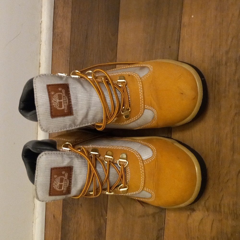 Timberlands boots size 5